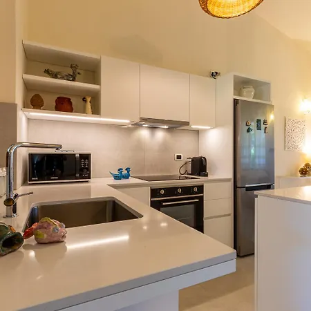 Patio Relax - 200m From - Villasimius Villa *