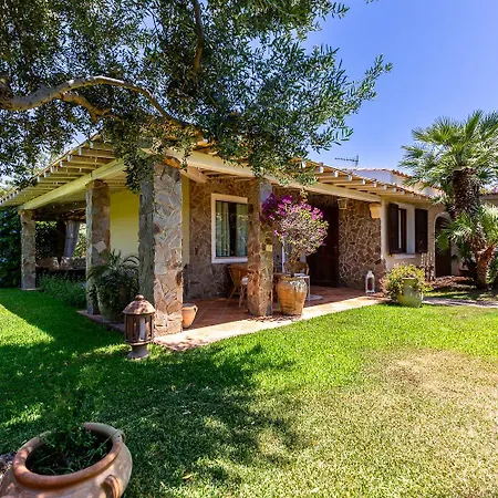 Patio Relax - 200m From - Villasimius Notteri